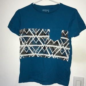 Urbanology blue tshirt with grass geometry pattern